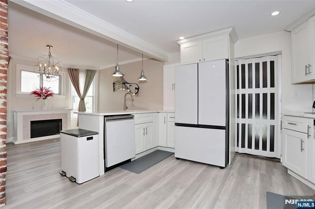 242 Central Avenue, Hawthorne, NJ 07506