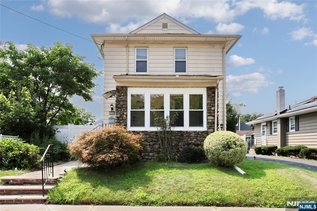 242 Central Avenue, Hawthorne, NJ 07506