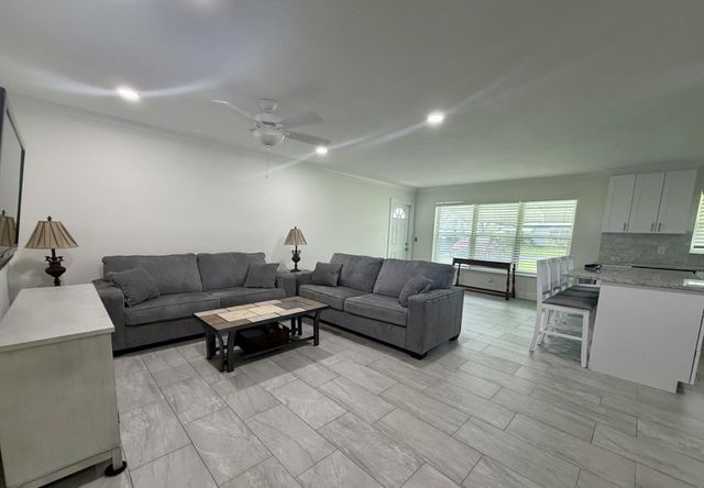 705 High Point Boulevard N C, Delray Beach, FL 33445