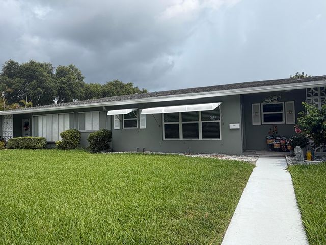 705 High Point Boulevard N C, Delray Beach, FL 33445