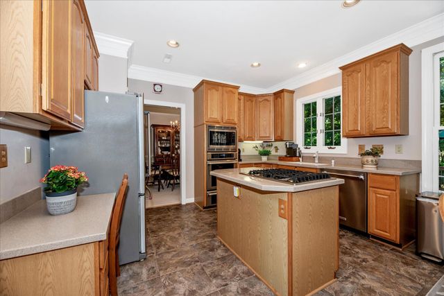 3311 KNOLLS PKWY, Ijamsville, MD 21754