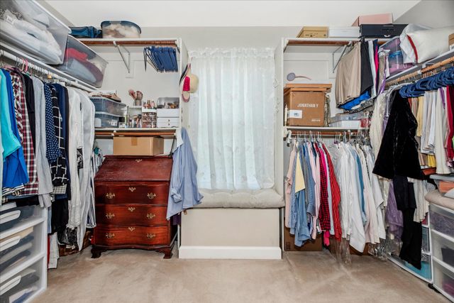 3311 KNOLLS PKWY, Ijamsville, MD 21754