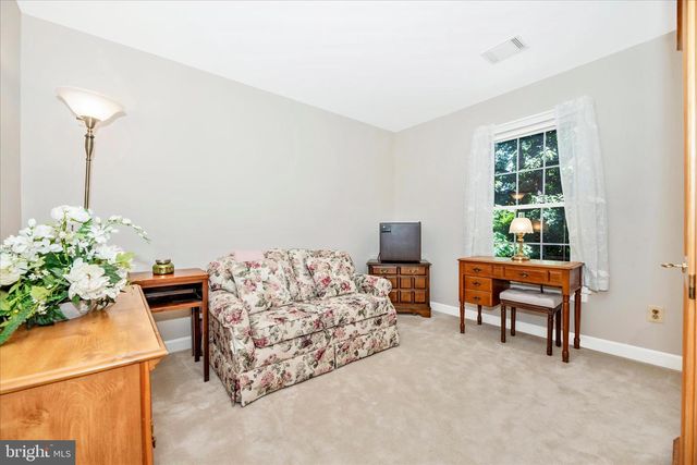 3311 KNOLLS PKWY, Ijamsville, MD 21754