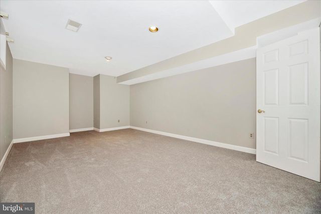 3311 KNOLLS PKWY, Ijamsville, MD 21754