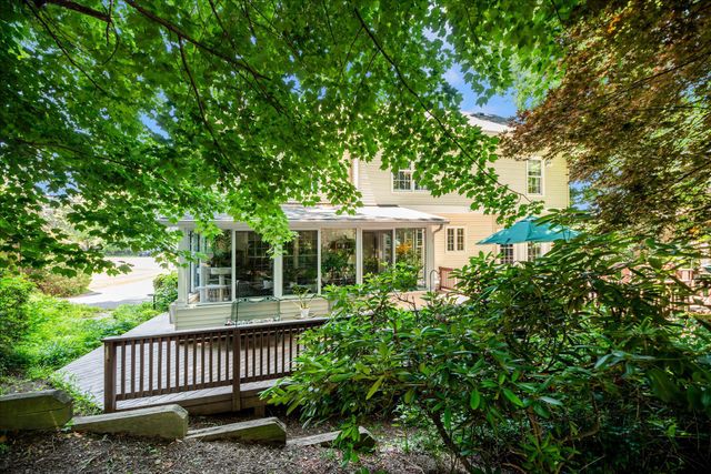 3311 KNOLLS PKWY, Ijamsville, MD 21754