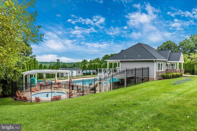 3311 KNOLLS PKWY, Ijamsville, MD 21754