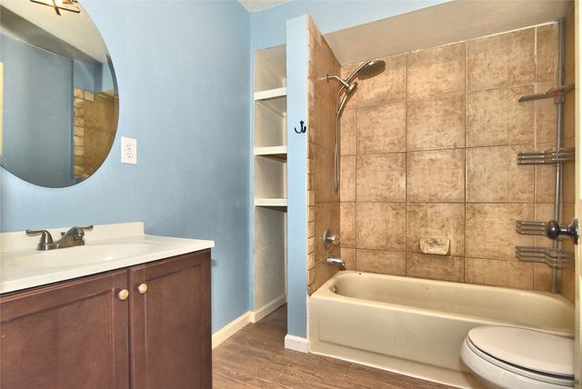 117 S 65th West Avenue, Tulsa, OK 74127