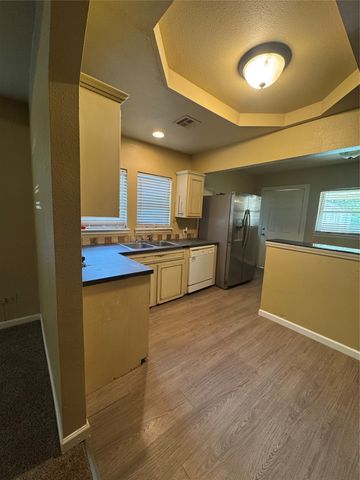 117 S 65th West Avenue, Tulsa, OK 74127
