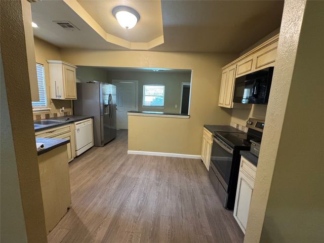 117 S 65th West Avenue, Tulsa, OK 74127