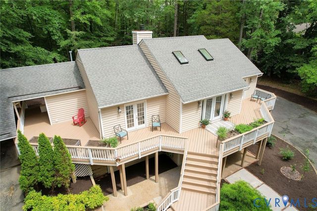 602 Red Maple Dr, Goochland, VA 23103