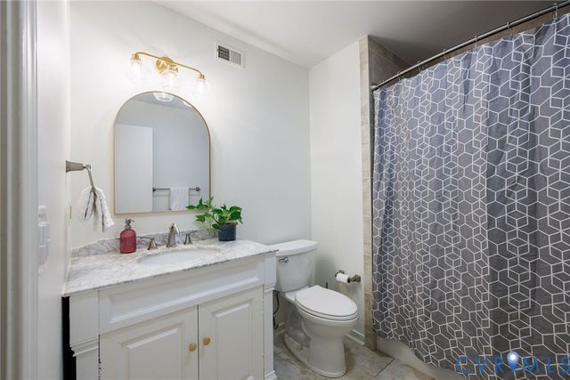 602 Red Maple Dr, Goochland, VA 23103