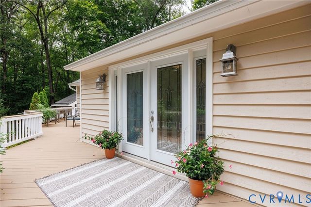 602 Red Maple Dr, Goochland, VA 23103