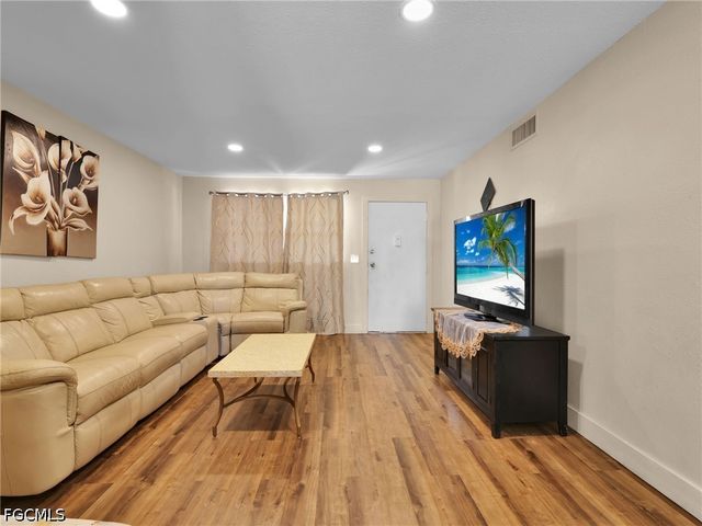 1560 Colonial BLVD 235, Fort Myers, FL 33907
