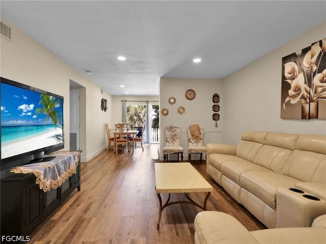 1560 Colonial BLVD 235, Fort Myers, FL 33907