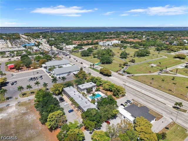 1560 Colonial BLVD 235, Fort Myers, FL 33907