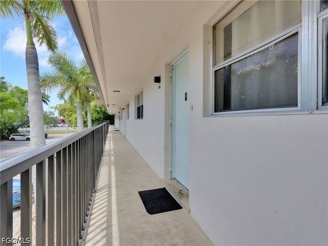 1560 Colonial BLVD 235, Fort Myers, FL 33907