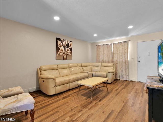 1560 Colonial BLVD 235, Fort Myers, FL 33907