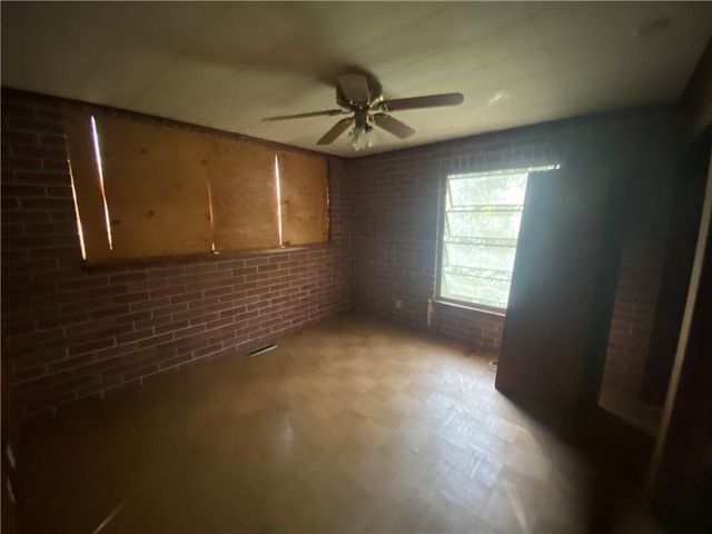 4295 Linbar W Lane, Semmes, AL 36575