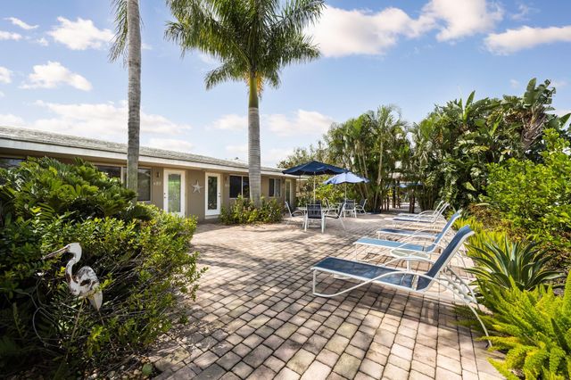 2648 NE 32nd St, Fort Lauderdale, FL 33306