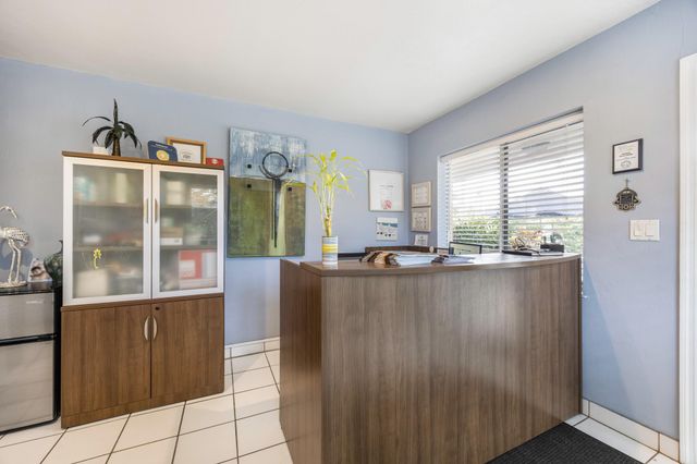 2648 NE 32nd St, Fort Lauderdale, FL 33306