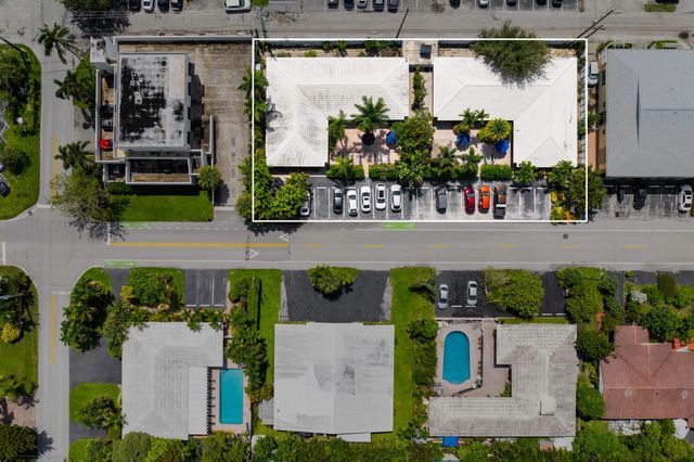 2648 NE 32nd St, Fort Lauderdale, FL 33306