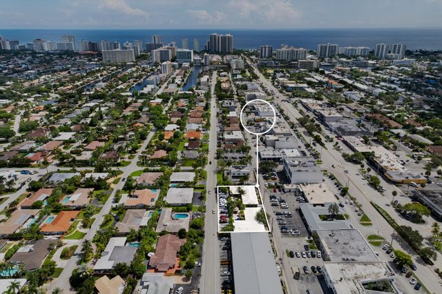 2648 NE 32nd St, Fort Lauderdale, FL 33306