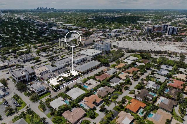 2648 NE 32nd St, Fort Lauderdale, FL 33306