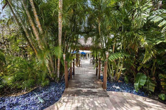 2648 NE 32nd St, Fort Lauderdale, FL 33306