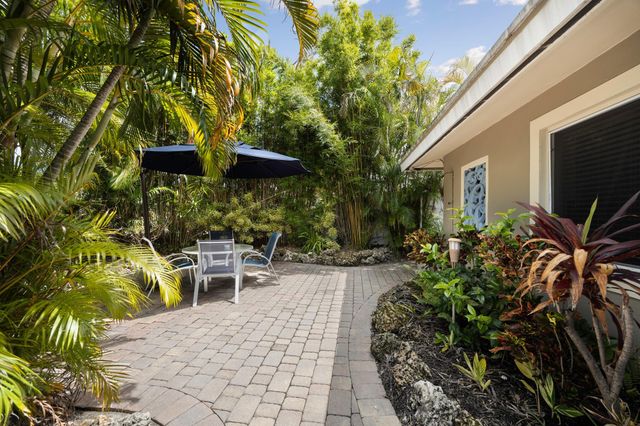2648 NE 32nd St, Fort Lauderdale, FL 33306