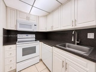 4855 NW 7th Street 410-6, Miami, FL 33126