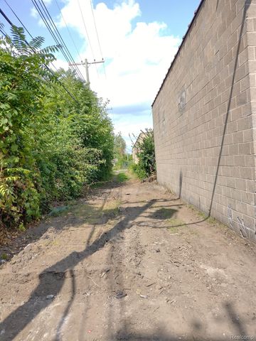 14621 schaefer hwy Highway, Detroit, MI 48227