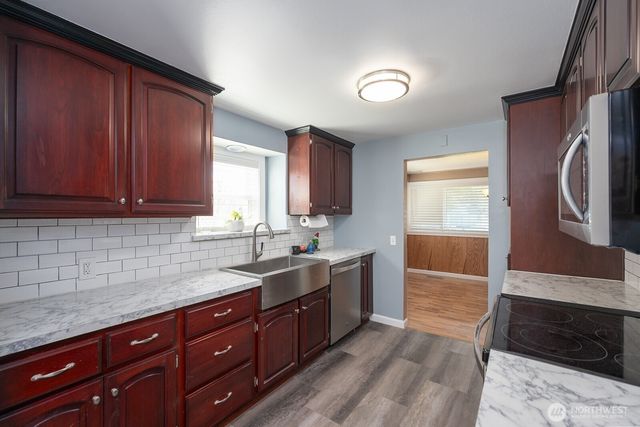 11627 Road K NE, Moses Lake, WA 98837