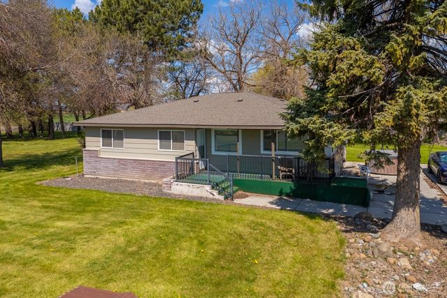 11627 Road K NE, Moses Lake, WA 98837