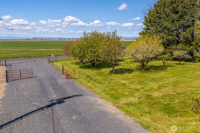11627 Road K NE, Moses Lake, WA 98837