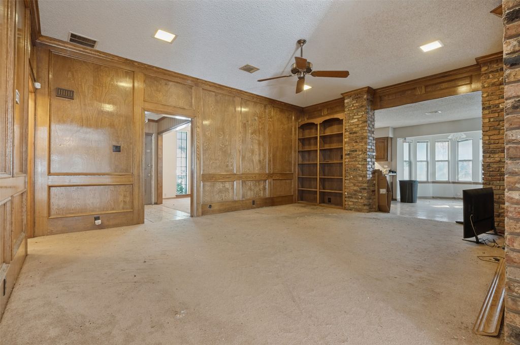 1901 Wedgewood Drive, Grand Prairie, TX 75050 — photo 3