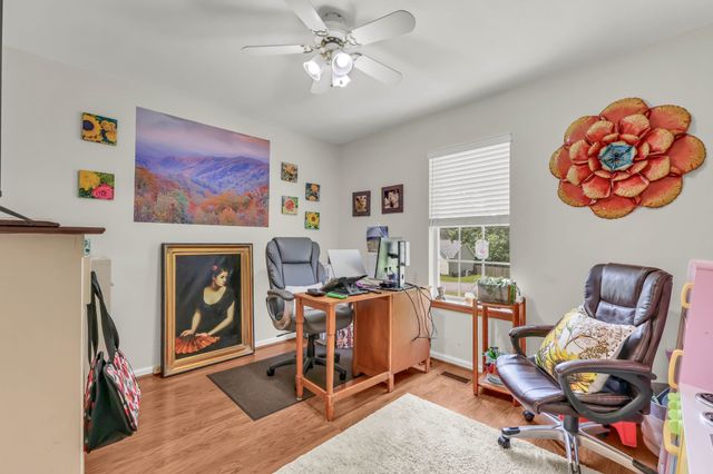 110 Acorn Dr, Dickson, TN 37055