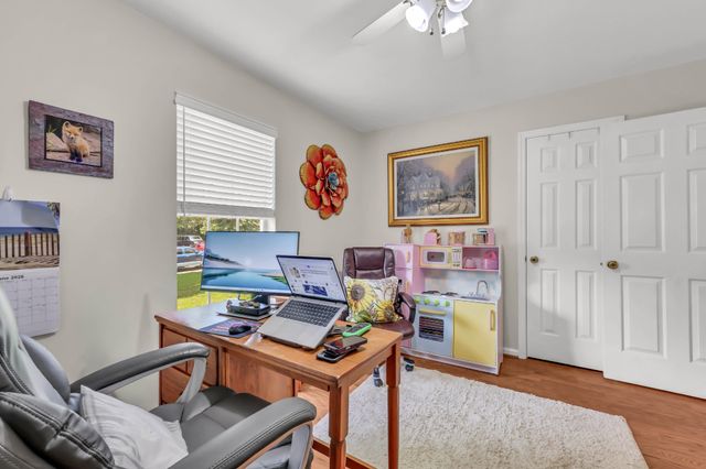 110 Acorn Dr, Dickson, TN 37055