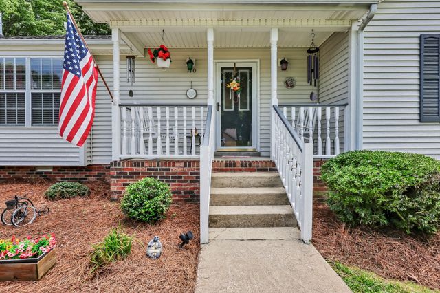 110 Acorn Dr, Dickson, TN 37055
