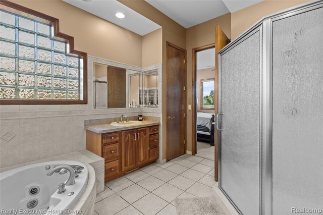 50 Golfside Drive, Saint Clair, MI 48079