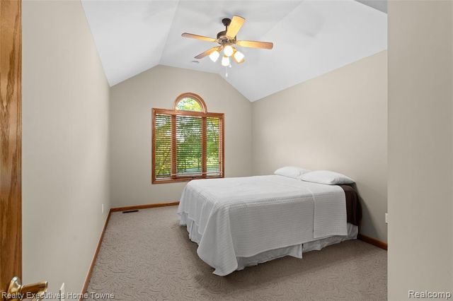 50 Golfside Drive, Saint Clair, MI 48079