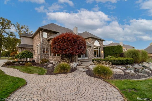 50 Golfside Drive, Saint Clair, MI 48079