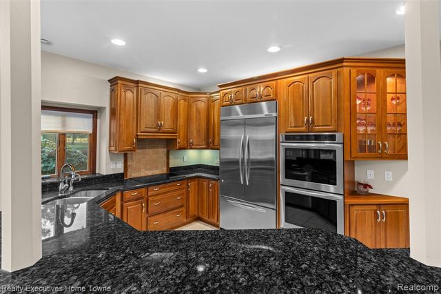 50 Golfside Drive, Saint Clair, MI 48079