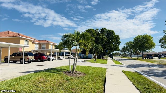 4520 Skyline BLVD 109, Cape Coral, FL 33914