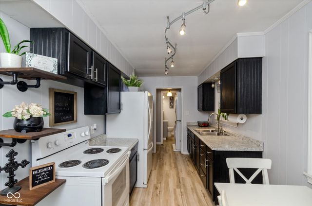 5246 S Capitol Avenue, Indianapolis, IN 46217