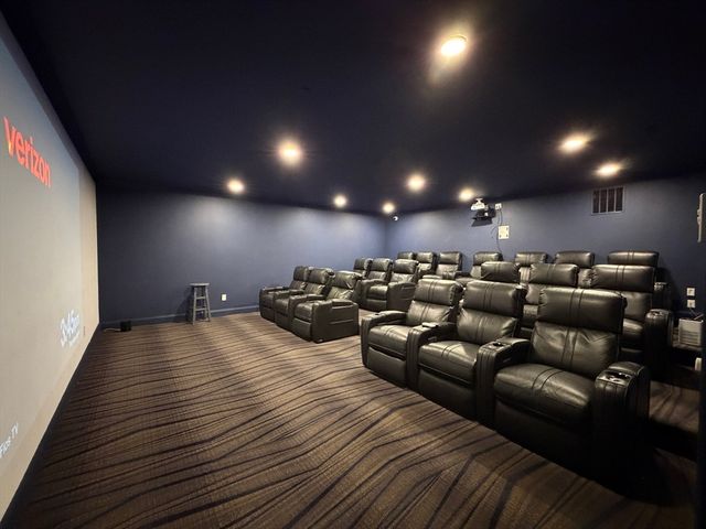 87 Medford St 215, Medford, MA 02155