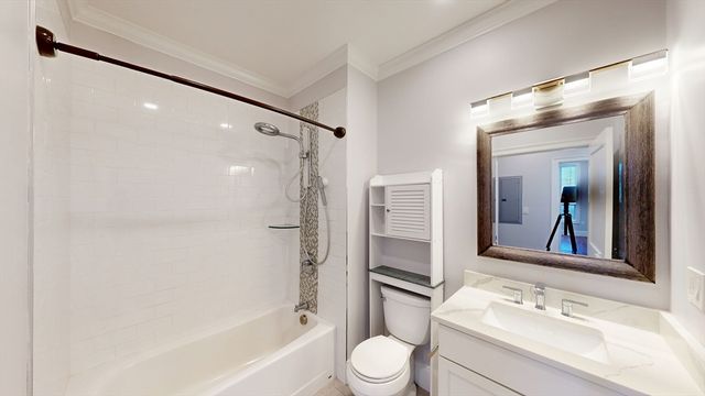 87 Medford St 215, Medford, MA 02155