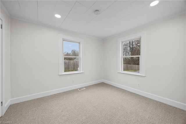 5529 Old Thomasville Road, Archdale, NC 27263