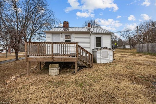 5529 Old Thomasville Road, Archdale, NC 27263