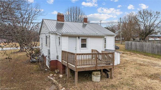 5529 Old Thomasville Road, Archdale, NC 27263