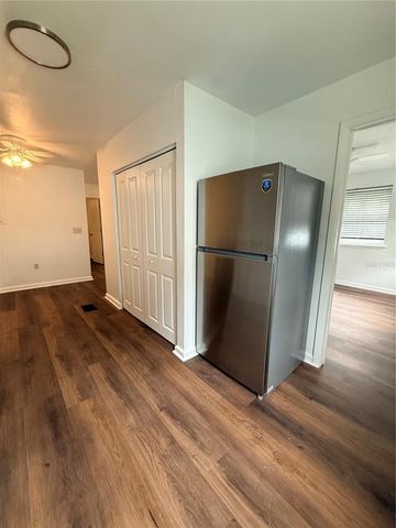 229 W WISCONSIN AVENUE, Deland, FL 32720